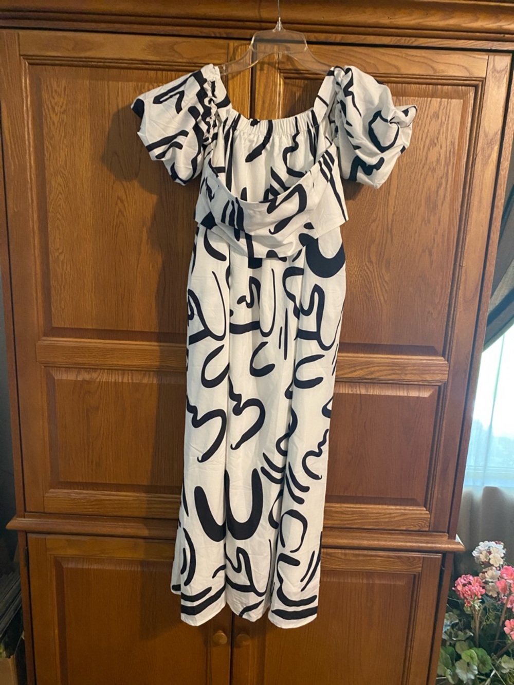Cherley Two piece Off-Shoulder Black & White Abstract Print Midi Dress